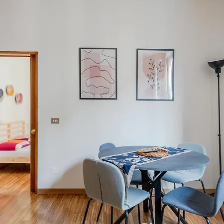 شقة Santa Croce - Chic Retreat In The Heart Of