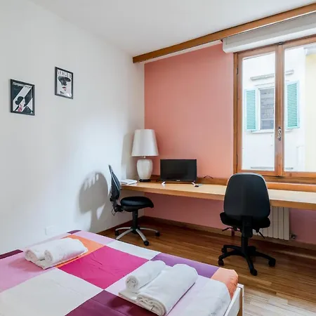Apartment Santa Croce - Chic Retreat In The Heart Of Florenz